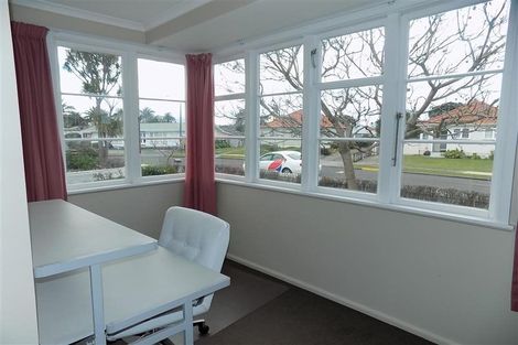 Photo of property in 1 Russell Road, Marewa, Napier, 4110