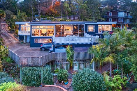 Photo of property in 207 Godley Road, Titirangi, Auckland, 0604