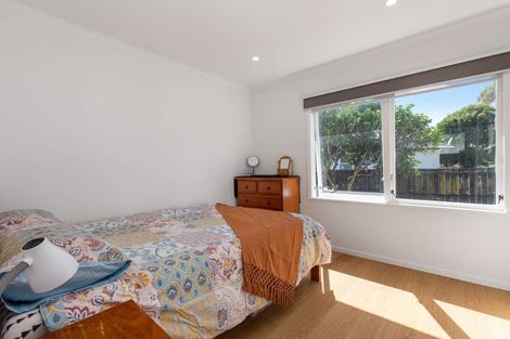 Photo of property in 93 Riverpark Crescent, Henderson, Auckland, 0610
