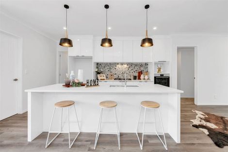 Photo of property in 213c Murphys Road, Flat Bush, Auckland, 2019