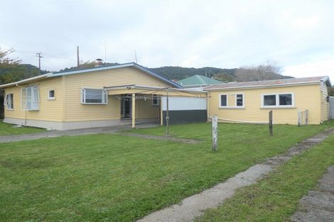 Photo of property in 12 Fox Street, Cobden, Greymouth, 7802