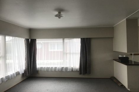 Photo of property in 1/32 Dale Crescent, Pakuranga, Auckland, 2010