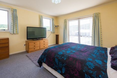 Photo of property in 4 Rohe Drive, Waikawa, Picton, 7220