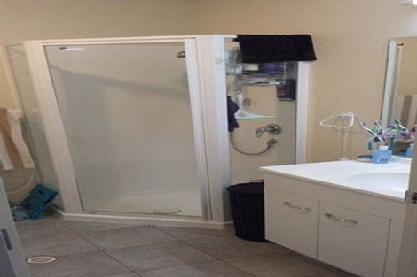 Photo of property in 11/3 Orwell Road, Greenhithe, Auckland, 0632