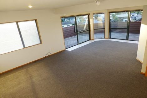 Photo of property in 3/194 Whangaparaoa Road, Red Beach, 0932