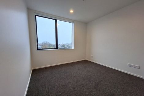 Photo of property in 150 Mcleod Road, Te Atatu South, Auckland, 0610