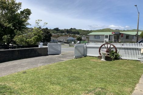 Photo of property in 410 Warspite Avenue, Ascot Park, Porirua, 5024
