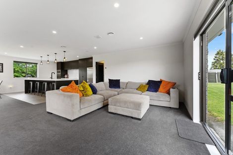 Photo of property in 1024 Mountain Road, Waiongana, Inglewood, 4389