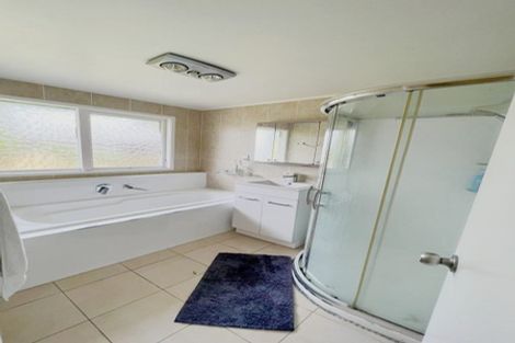 Photo of property in 5 Serrita Avenue, Sunnyhills, Auckland, 2010