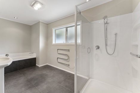 Photo of property in 271 Richmond Road, Lepperton, New Plymouth, 4373