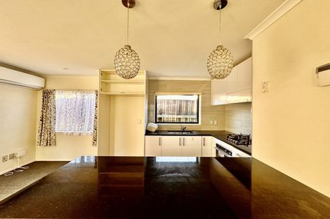 Photo of property in 109 Everglade Drive, Totara Heights, Auckland, 2105