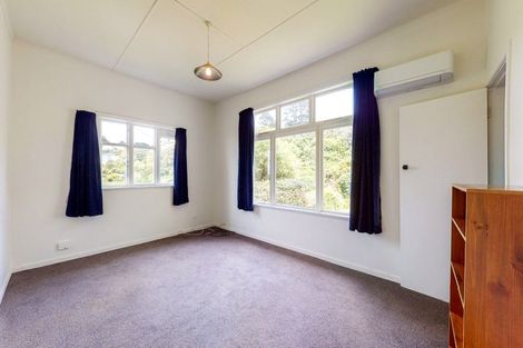 Photo of property in 16 Highbury Road, Highbury, Wellington, 6012