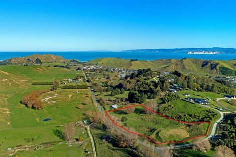 Photo of property in 121 Wheatstone Road, Wainui, Gisborne, 4073