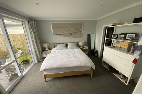 Photo of property in 22 Clare Street, Cambridge, 3434