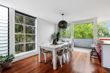 Photo of property in 2/22 Rangatira Road, Birkenhead, Auckland, 0626