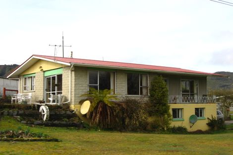 Photo of property in 7 Crampton Road, Reefton, 7830