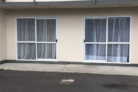 Photo of property in 4/3 Tralee Place, Hillcrest, Hamilton, 3216