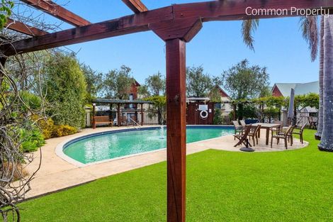 Photo of property in 1/52 Taharoto Road, Takapuna, Auckland, 0622