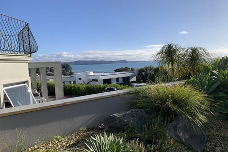 Photo of property in 34 Marellen Drive, Red Beach, 0932