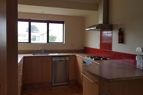 Photo of property in 25 Tawhero Street, Gonville, Whanganui, 4501