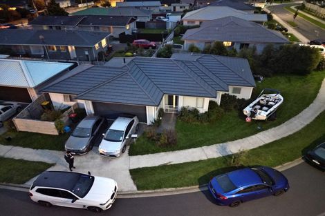 Photo of property in 3 Henrietta Maxwell Grove, Wainuiomata, Lower Hutt, 5014