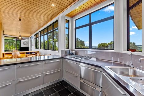 Photo of property in 381 Oaia Road, Muriwai, Waimauku, 0881