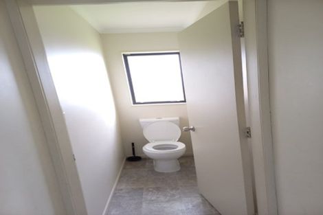 Photo of property in 6 Belle Maison Court, Levin, 5510