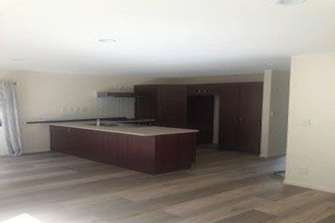 Photo of property in 5/3 Orwell Road, Greenhithe, Auckland, 0632