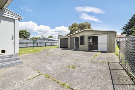 Photo of property in 19 Pembroke Street, Highbury, Palmerston North, 4412