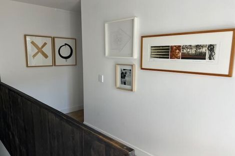 Photo of property in 2 Ravenwood Drive, Forrest Hill, Auckland, 0620