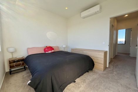 Photo of property in 27d Dawnhaven Drive, Te Atatu Peninsula, Auckland, 0610