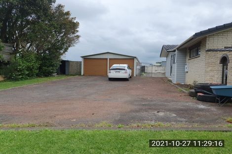 Photo of property in 16 Shakespeare Road, Waiuku, 2681