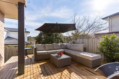 Photo of property in 68 Claverdon Drive, Massey, Auckland, 0614