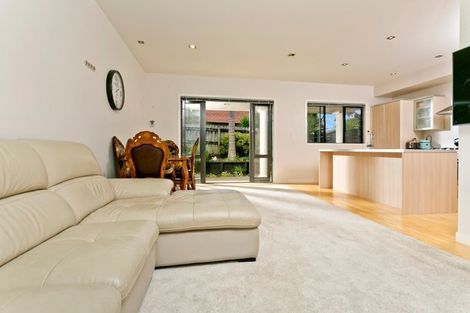 Photo of property in Point Ridge, 19/130 Gills Road, Albany Heights, Auckland, 0632