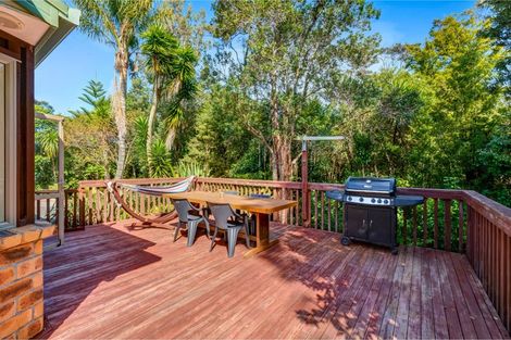Photo of property in 6 Chenery Road, Red Beach, 0932