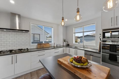 Photo of property in 21 Avro Crescent, Hornby, Christchurch, 8042