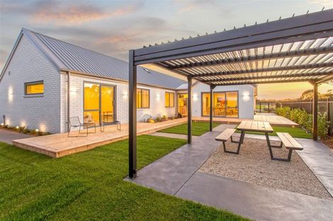 Photo of property in 77 Leistrella Road, Hoon Hay, Christchurch, 8025