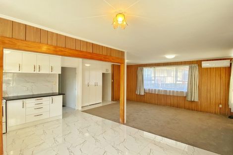 Photo of property in 63 Tiverton Road, Avondale, Auckland, 0600