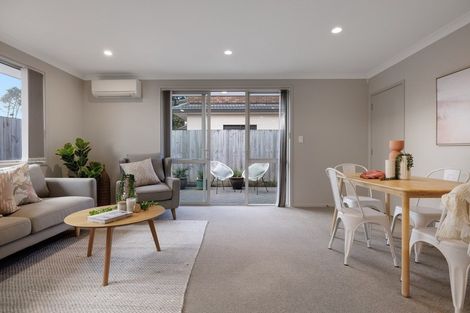 Photo of property in 9a Dickson Road, Papamoa Beach, Papamoa, 3118