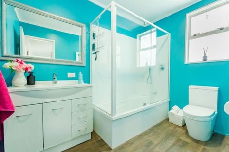 Photo of property in 15 Bahama Crescent, Paraparaumu Beach, Paraparaumu, 5032