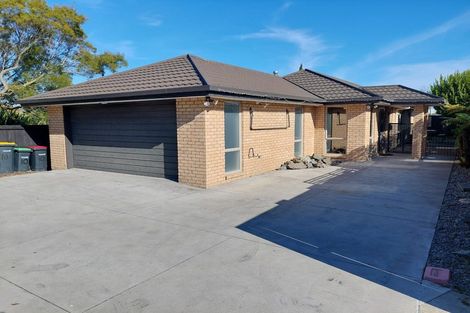 Photo of property in 10 Netley Place, Aranui, Christchurch, 8061