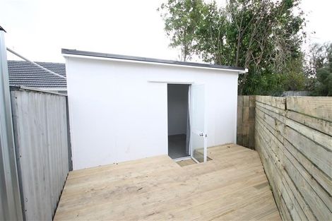 Photo of property in 22 Essex Street, Te Atatu South, Auckland, 0610