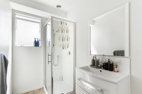 Photo of property in 7/3 Etherton Drive, Weymouth, Auckland, 2103