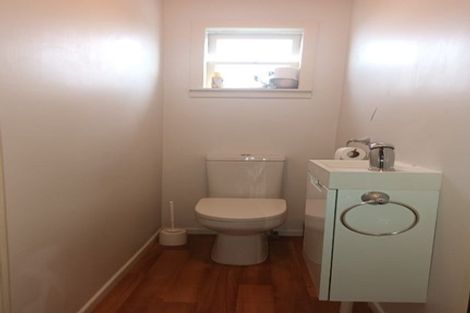 Photo of property in 1/12 Northumberland Avenue, Belmont, Auckland, 0622