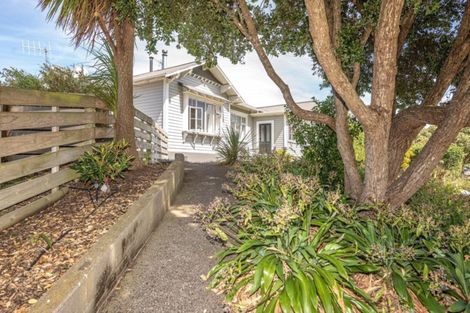 Photo of property in 97 Liverpool Street, College Estate, Whanganui, 4500