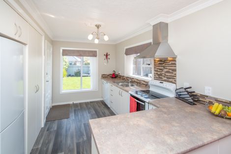 Photo of property in 26 Pembroke Street, Avondale, Christchurch, 8061