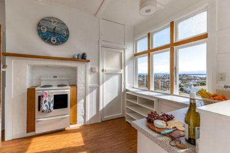 Photo of property in 83 Tahunanui Drive, Tahunanui, Nelson, 7011