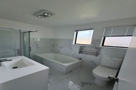 Photo of property in 1/83 Luanda Drive, Ranui, Auckland, 0612