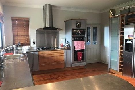 Photo of property in 40 Downing Street, Crofton Downs, Wellington, 6035