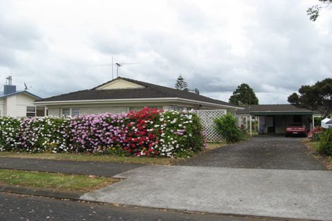 Photo of property in 2/5 Dalry Place, Mangere Bridge, Auckland, 2022